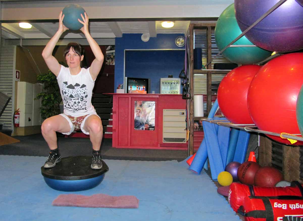 Double leg squats on Bosu