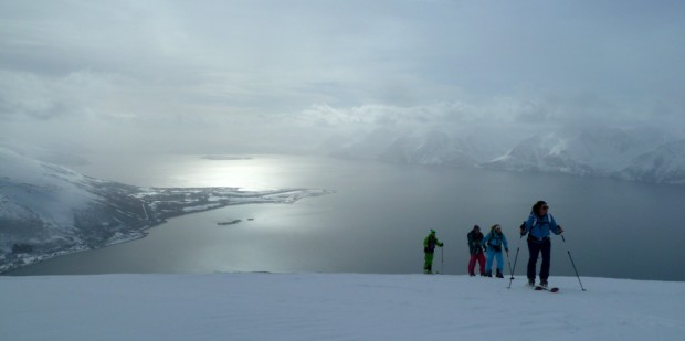 Climbing the Kjelvagtinden