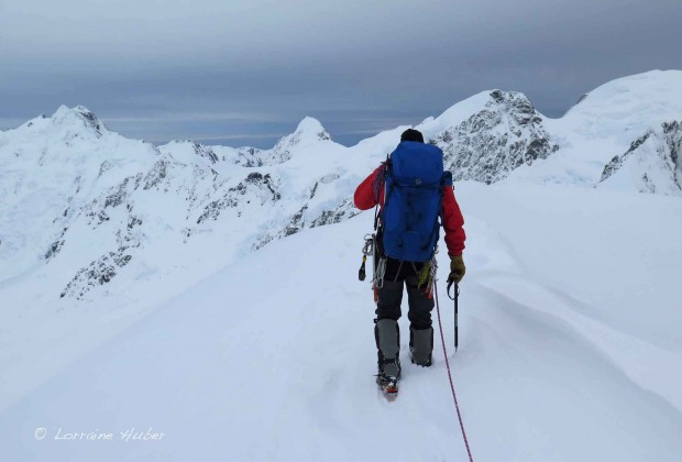 Descending back down from the summit of Hochstetter Dome